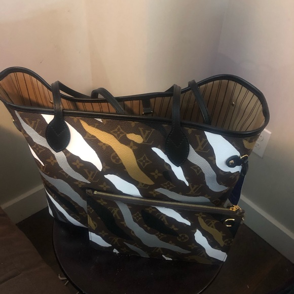 Louis Vuitton - Picture 14 of 16